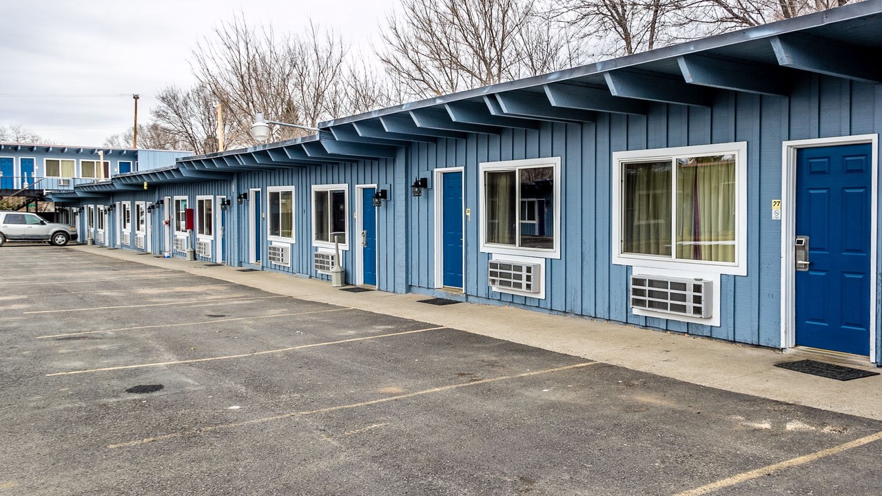 Photo of Outdoor in Lakeview