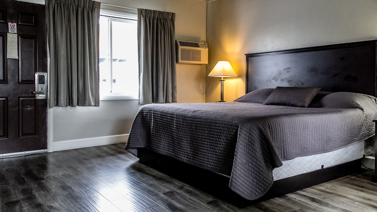 Photo of Bedroom in Lakeview