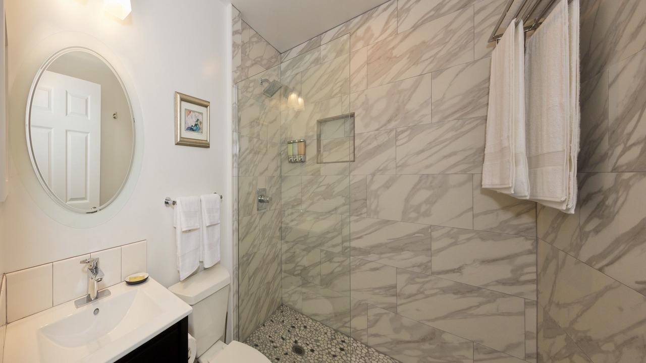 Photo of Bathroom in Volcano