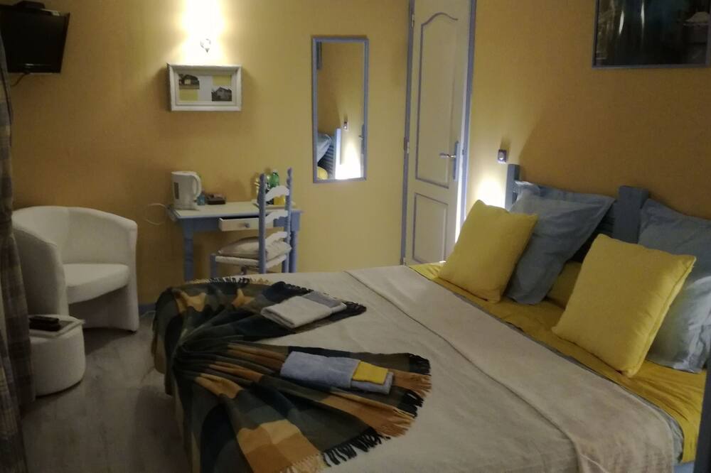 Photo of Bedroom in Saint-Gor