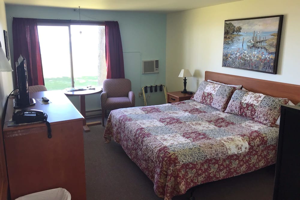 Photo of Bedroom in Upper Peninsula Michigan