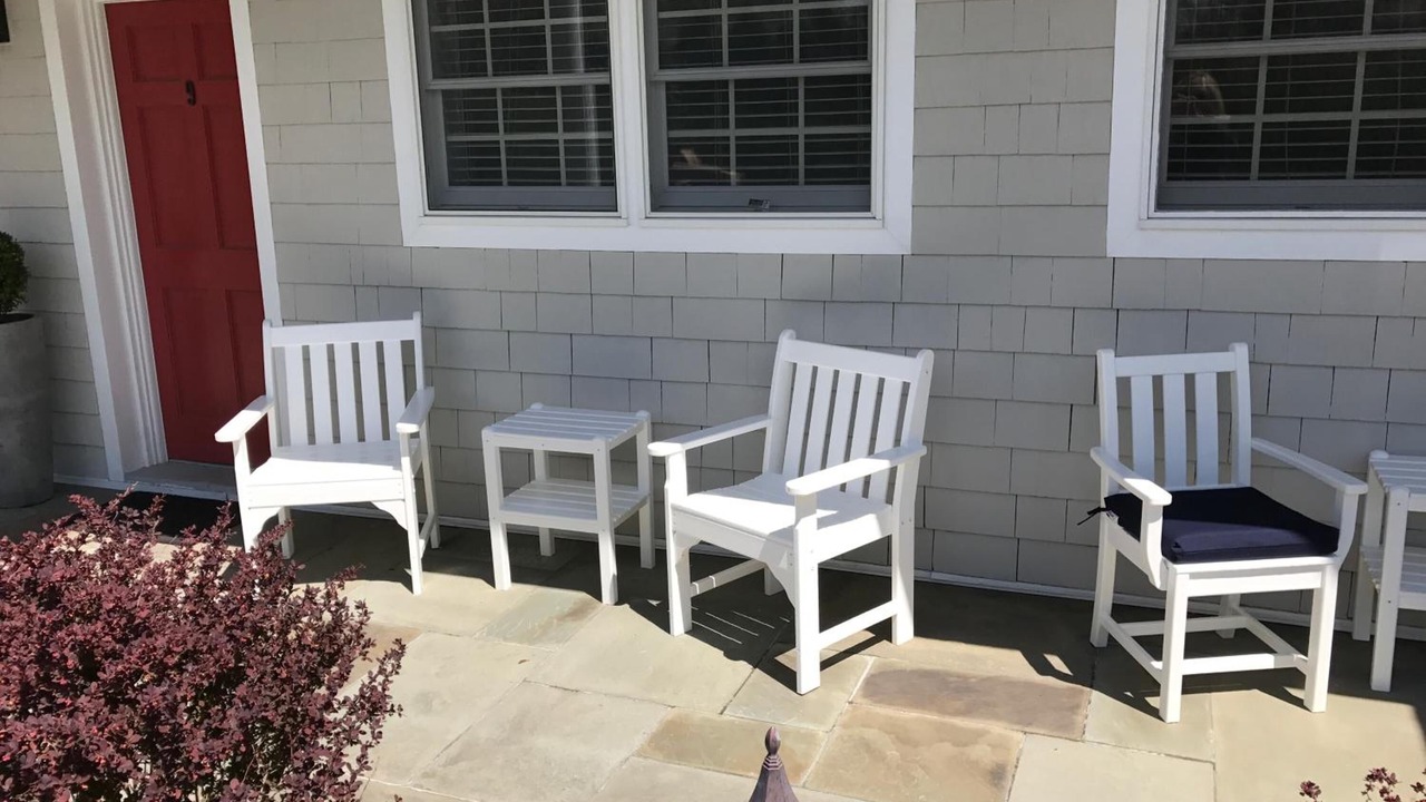 Photo of Patio Balcony in Village of Southampton