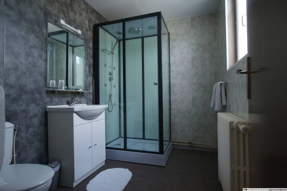 Photo of Bathroom in Loon-Plage