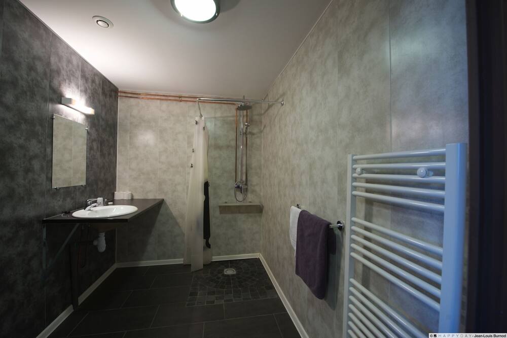 Photo of Bathroom in Loon-Plage