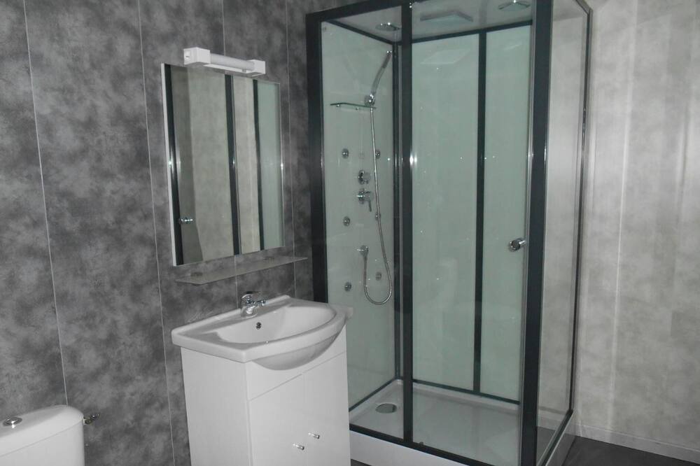 Photo of Bathroom in Loon-Plage