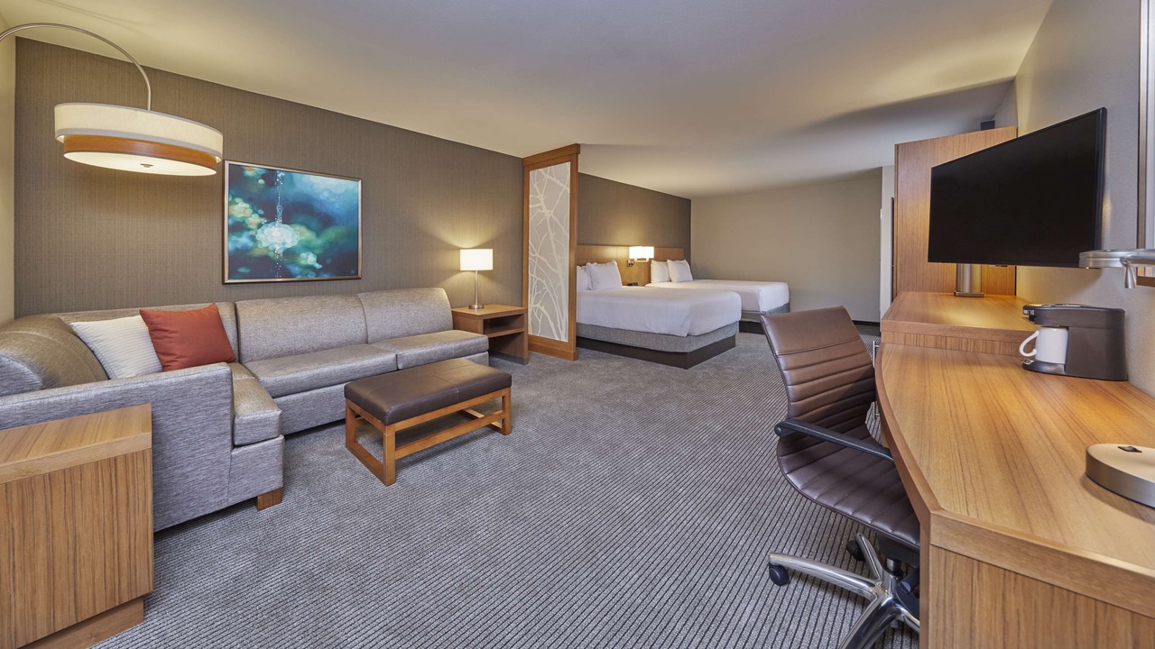 Photo of Livingroom in Cal Young