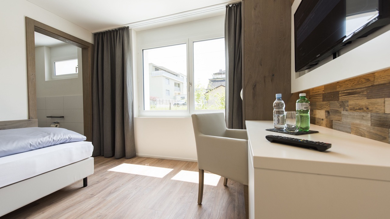 Photo of Bedroom in Uster District