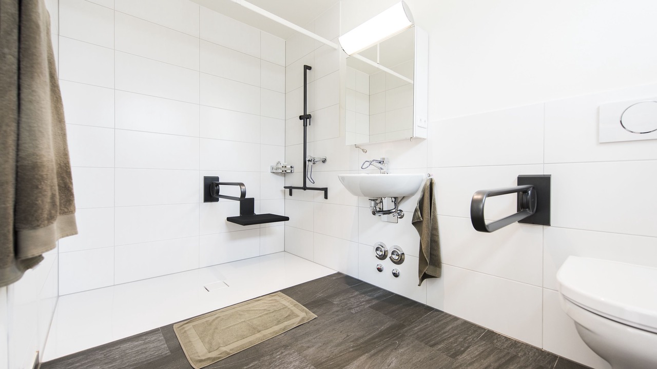 Photo of Bathroom in Uster District