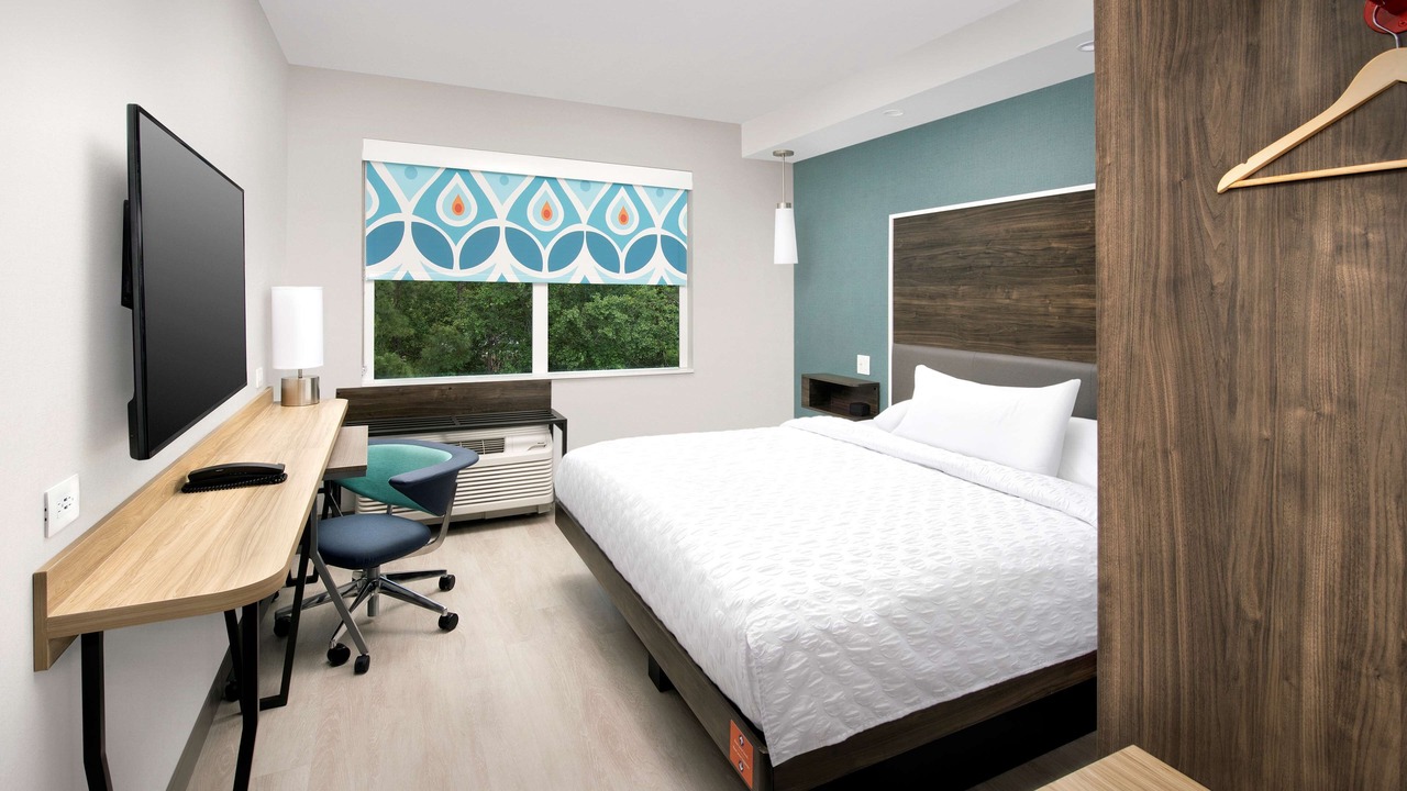 Photo of Bedroom in Tallahassee