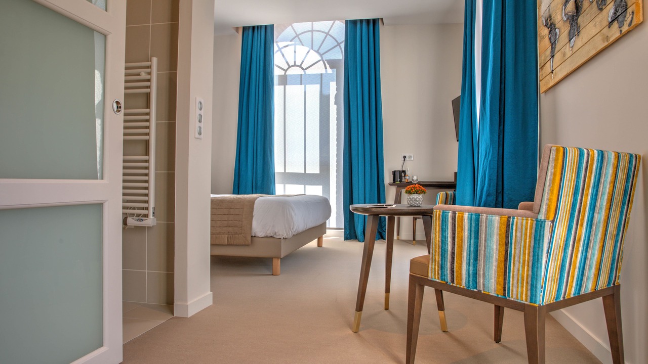 Photo of Bedroom in Meru