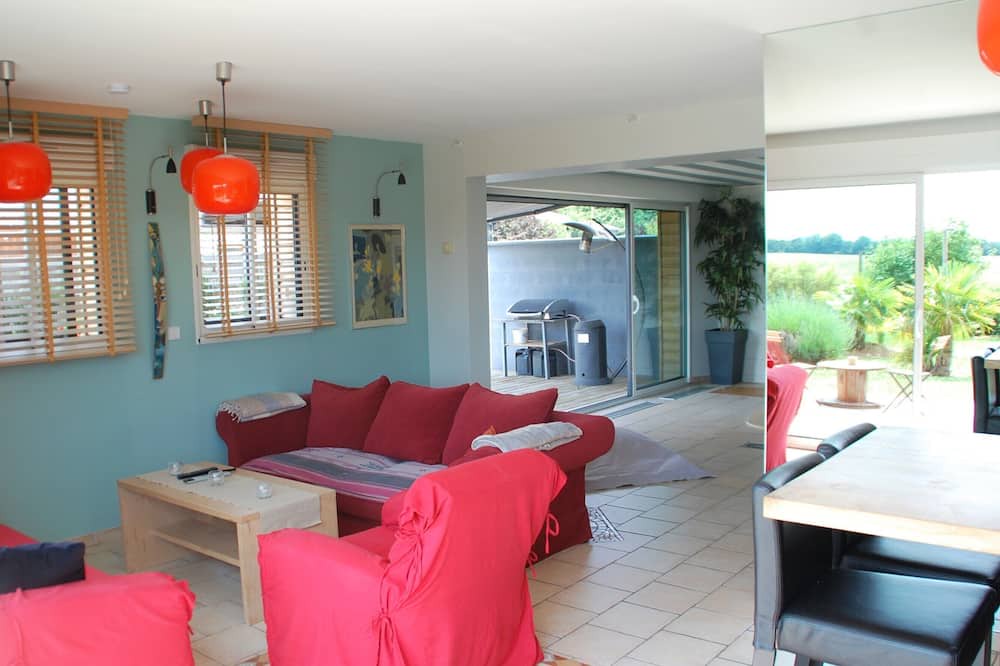 Photo of Livingroom in Martainneville