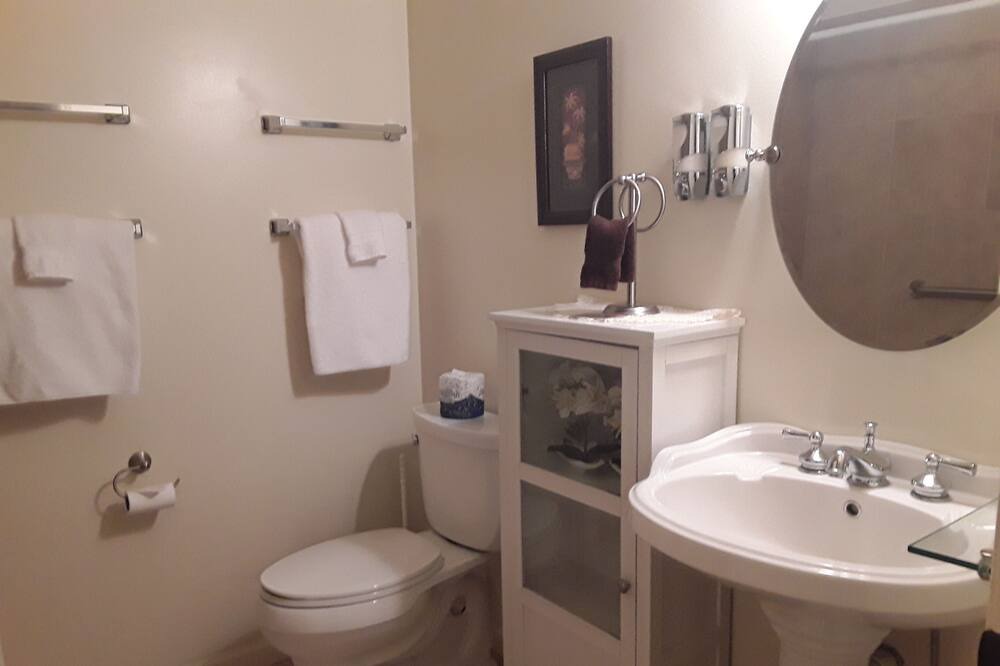 Photo of Bathroom in Lava Hot Springs