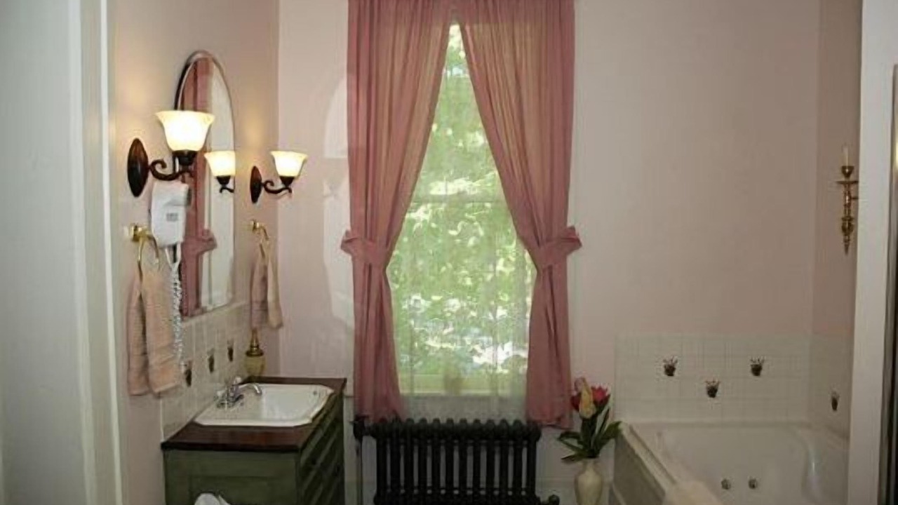 Photo of Others in Seneca Falls