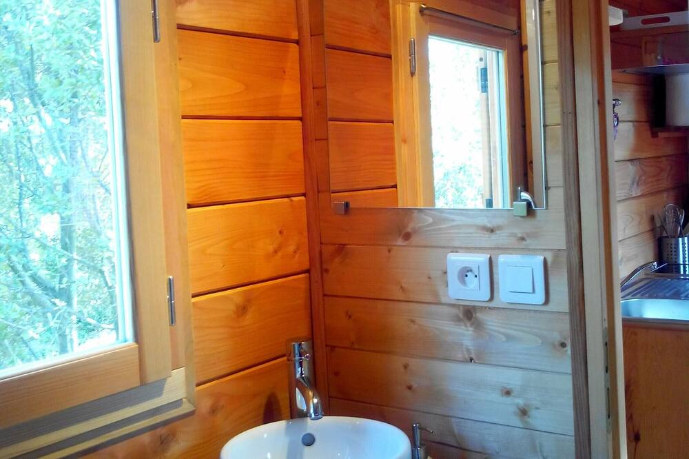 Photo of Bathroom in Limoux