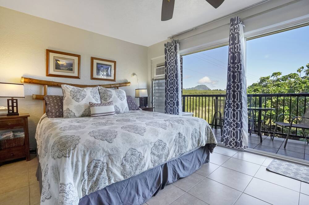 Photo of Bedroom in Poipu
