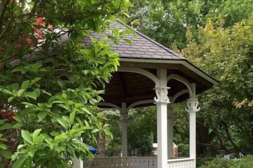 Photo of Outdoor in Stratford