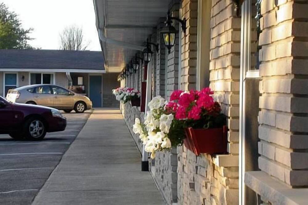 Photo of Outdoor in Stratford