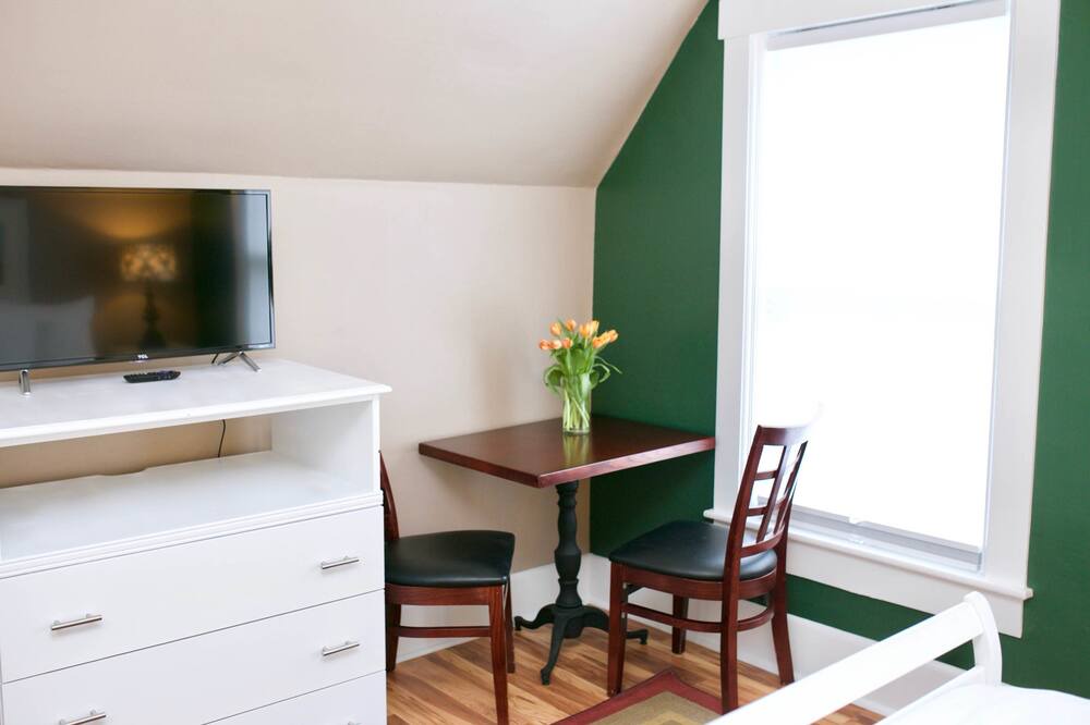 Photo of Bedroom in Brattleboro