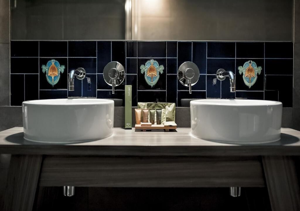 Photo of Bathroom in Sale