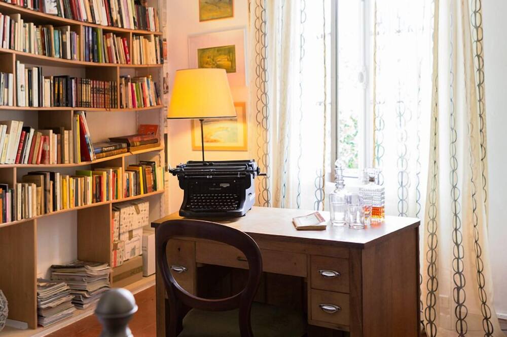 Photo of Bedroom in Peyriac-de-Mer