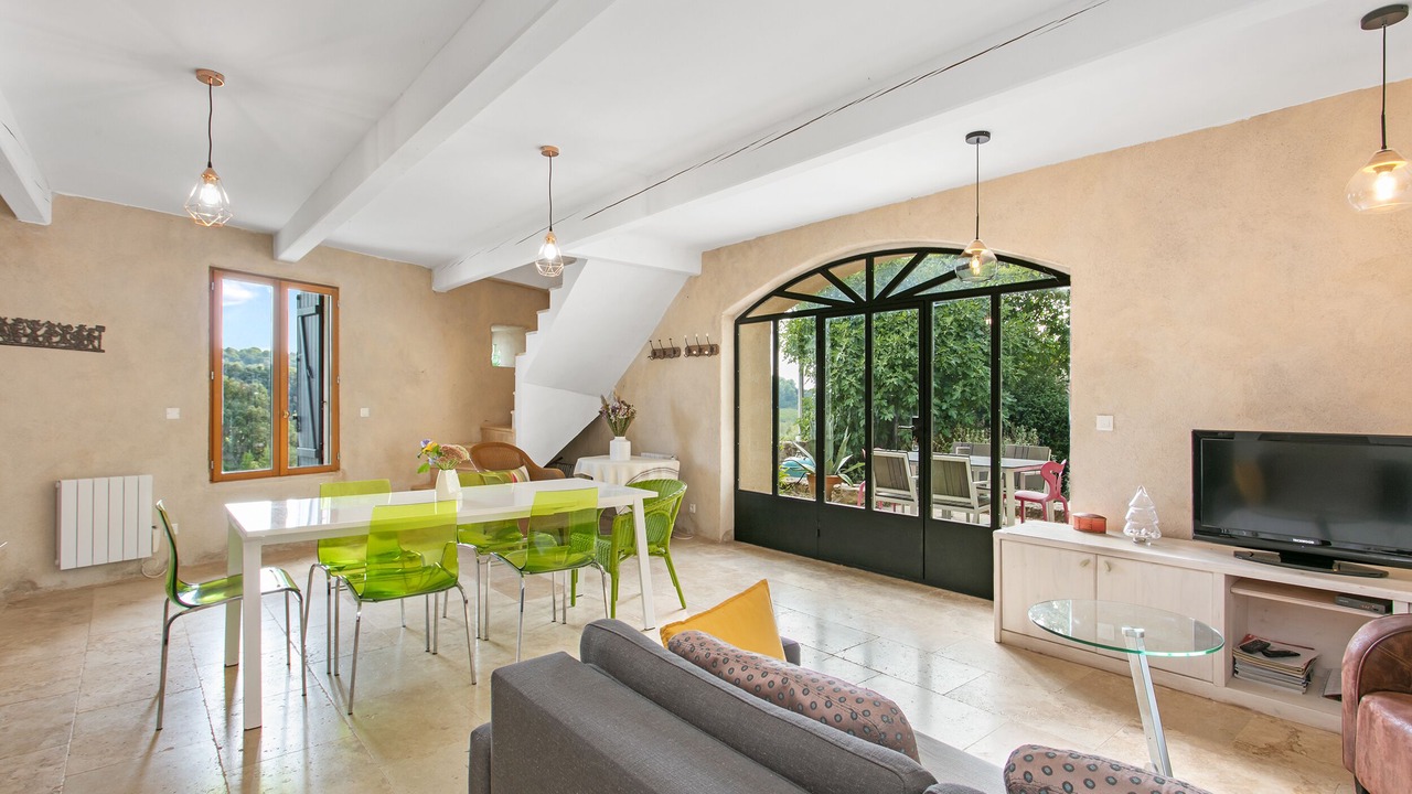 Photo of Livingroom in Saint-Pons-de-Mauchiens