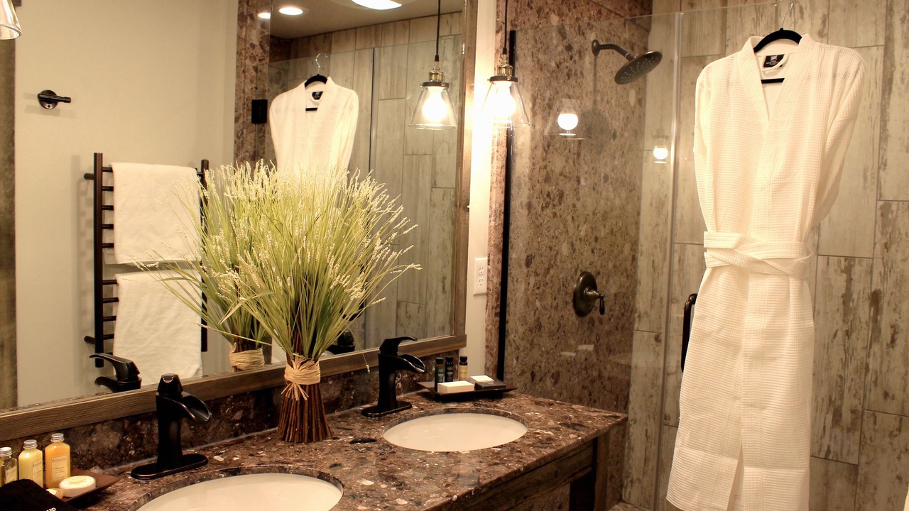 Photo of Bathroom in West Yellowstone
