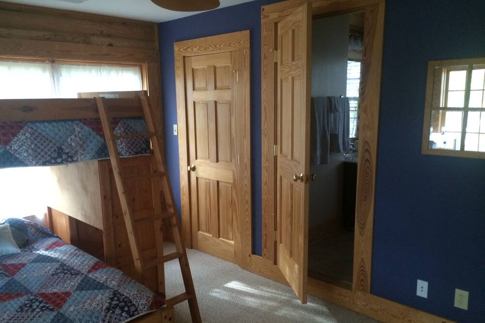 Photo of Bedroom in Bumpass