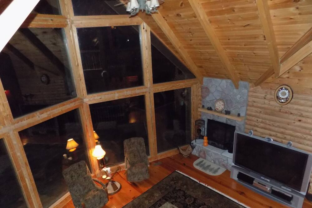 Photo of Livingroom in Bumpass