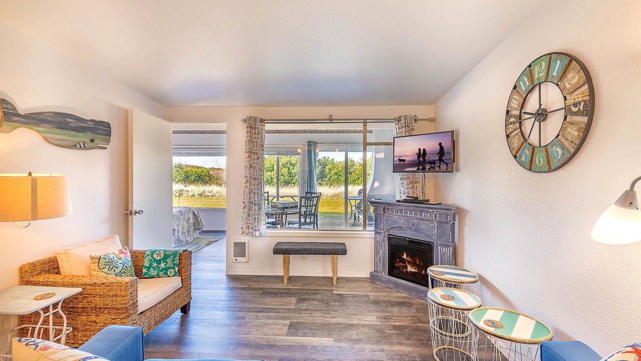 Photo of Livingroom in Ocean Shores