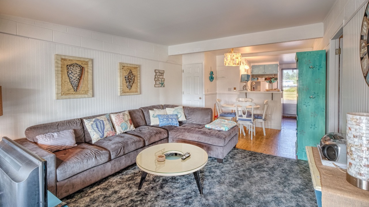 Photo of Livingroom in Ocean Shores