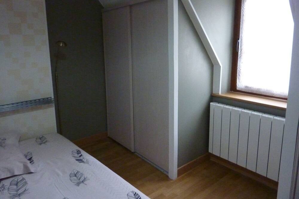 Photo of Bedroom in Auxonne