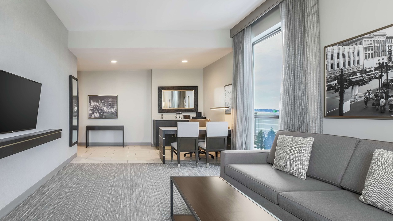 Photo of Bedroom in Lakefront