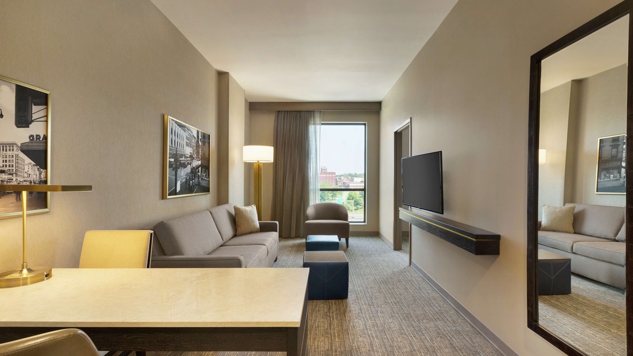 Photo of Bedroom in Lakefront