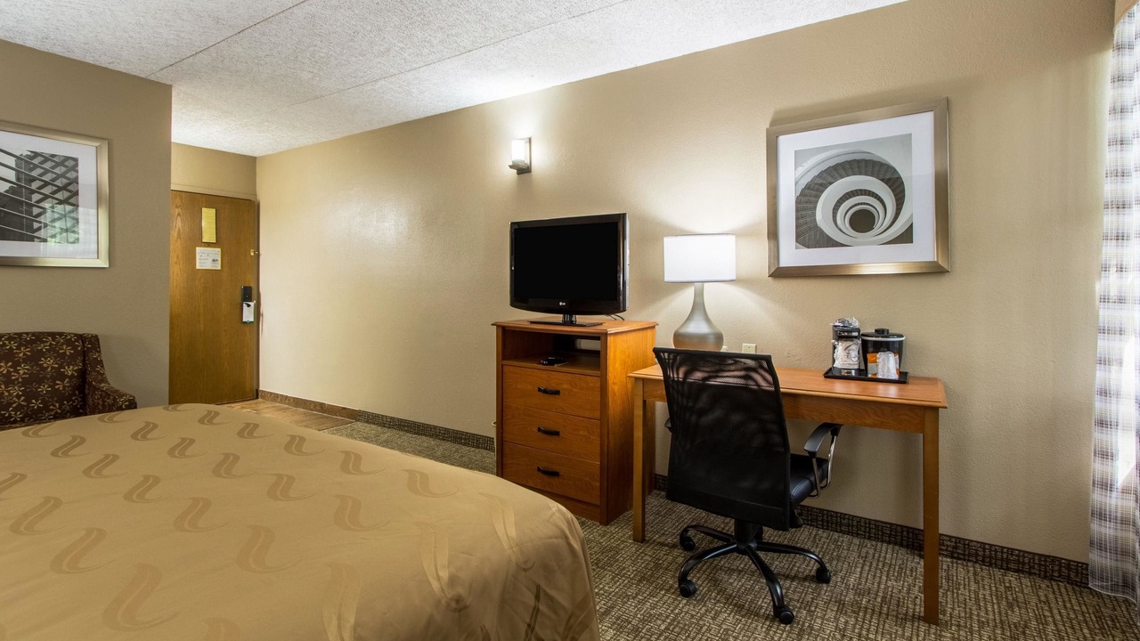 Photo of Bedroom in Wickliffe