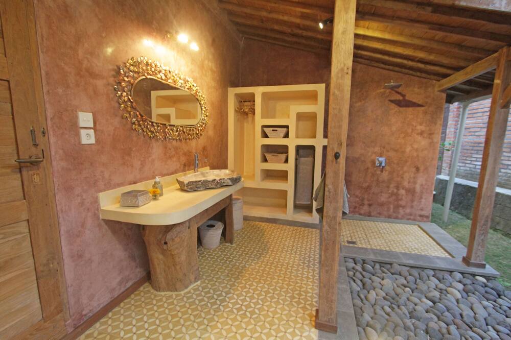 Photo of Bathroom in Padonan