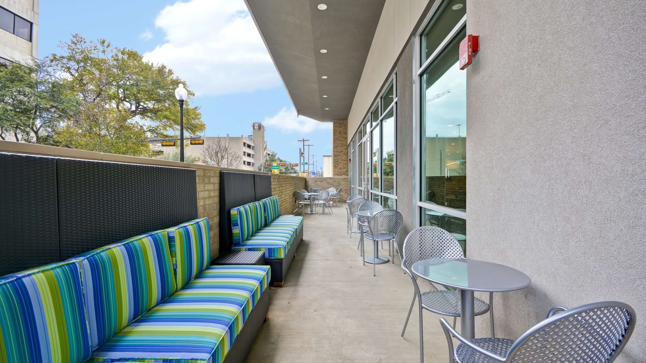 Photo of Patio Balcony in Old East Dallas