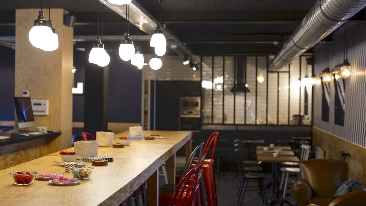 Photo of Outdoor in Fives