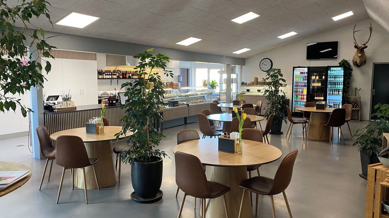 Photo of Others in Stovring