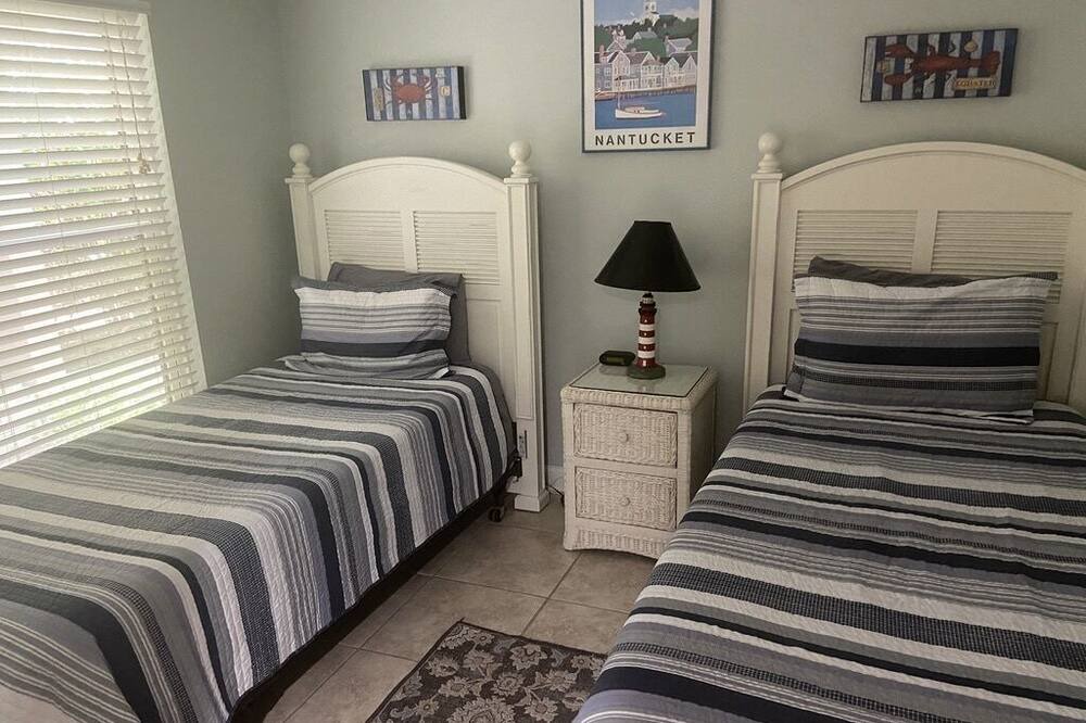 Photo of Bedroom in American Beach