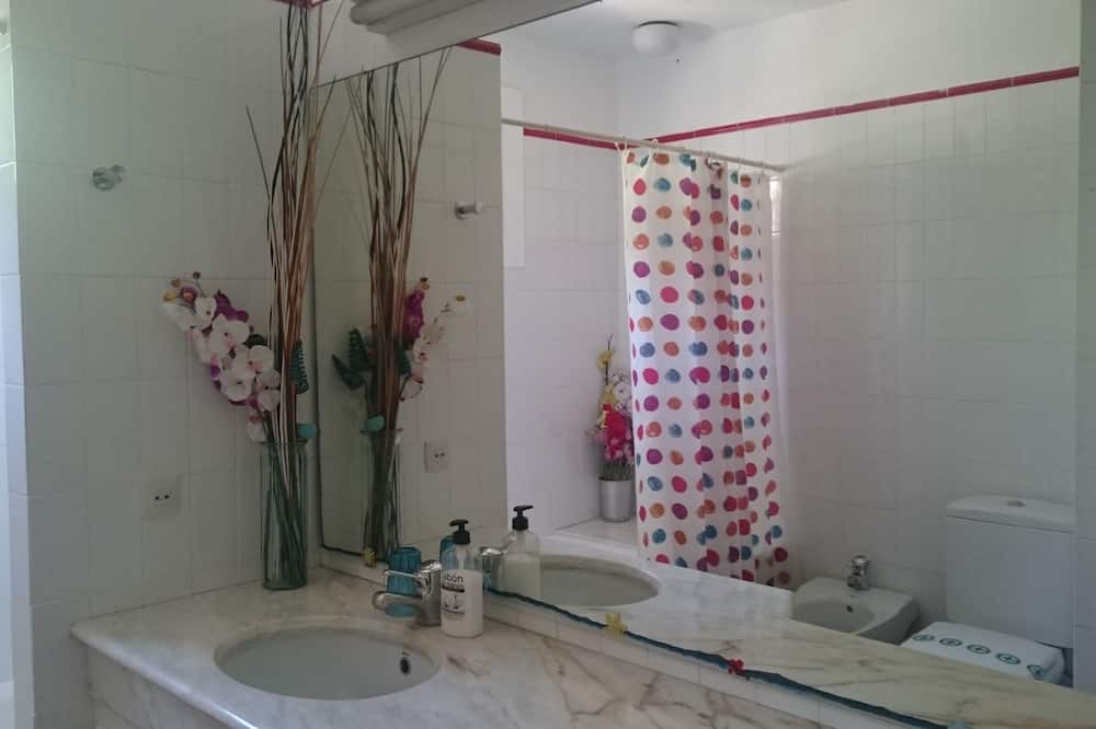 Photo of Bathroom in Roques Daurades