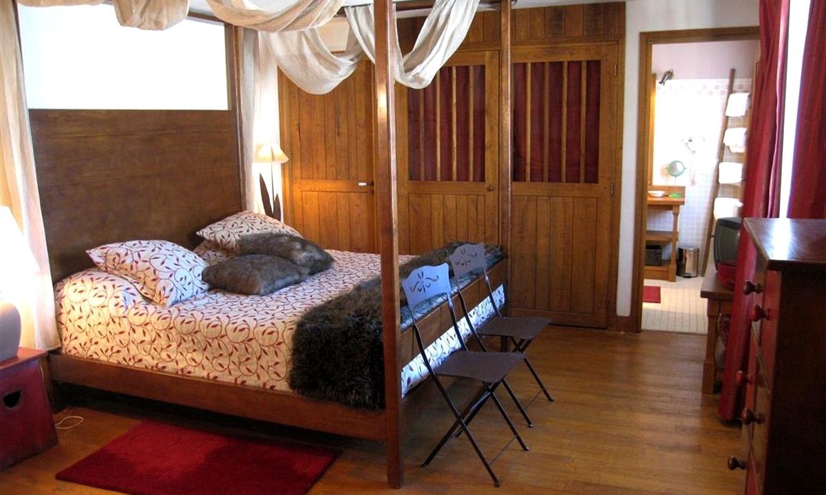 Photo of Bedroom in Montsalvy