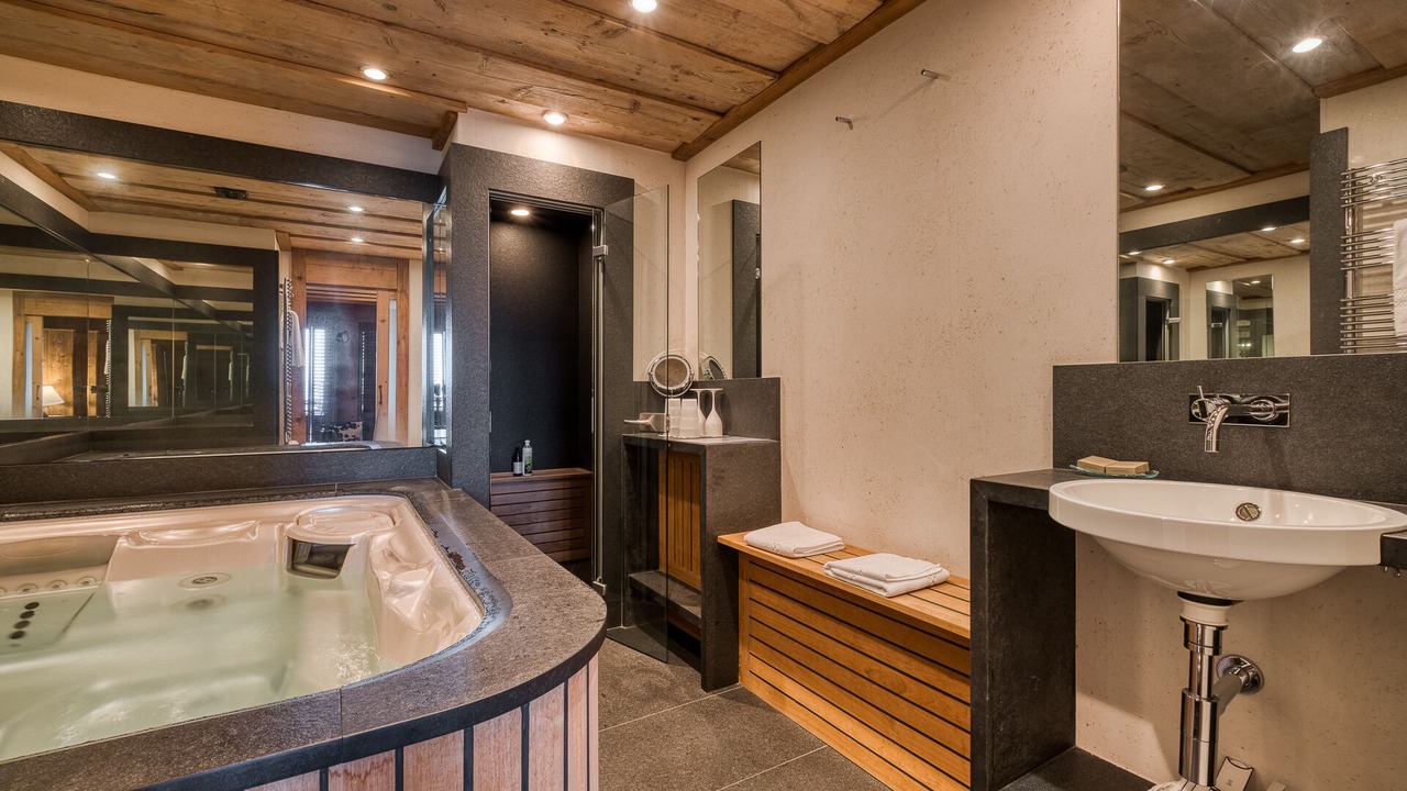 Photo of Bathroom in Les Carroz-d'Araches