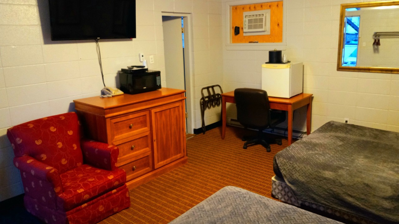Photo of Livingroom in Dryden