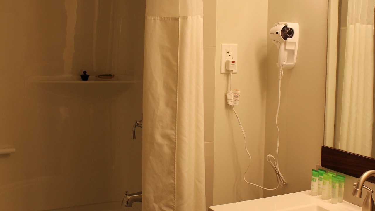 Photo of Bathroom in Division No. 16