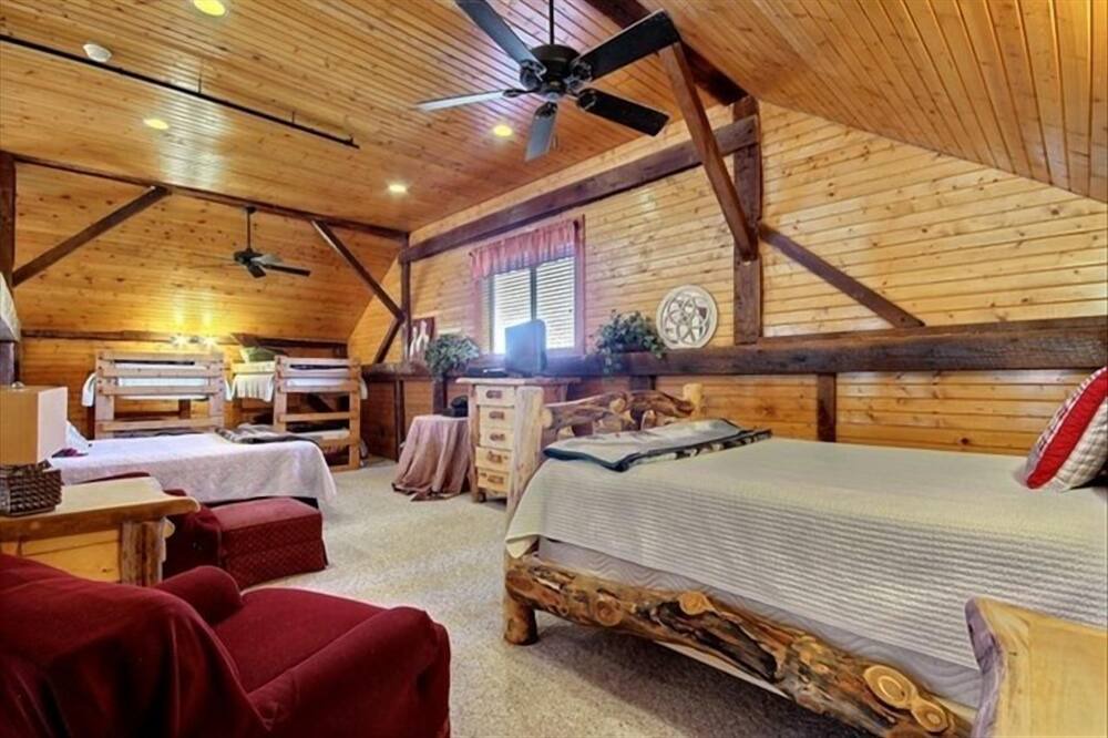 Photo of Bedroom in Logan
