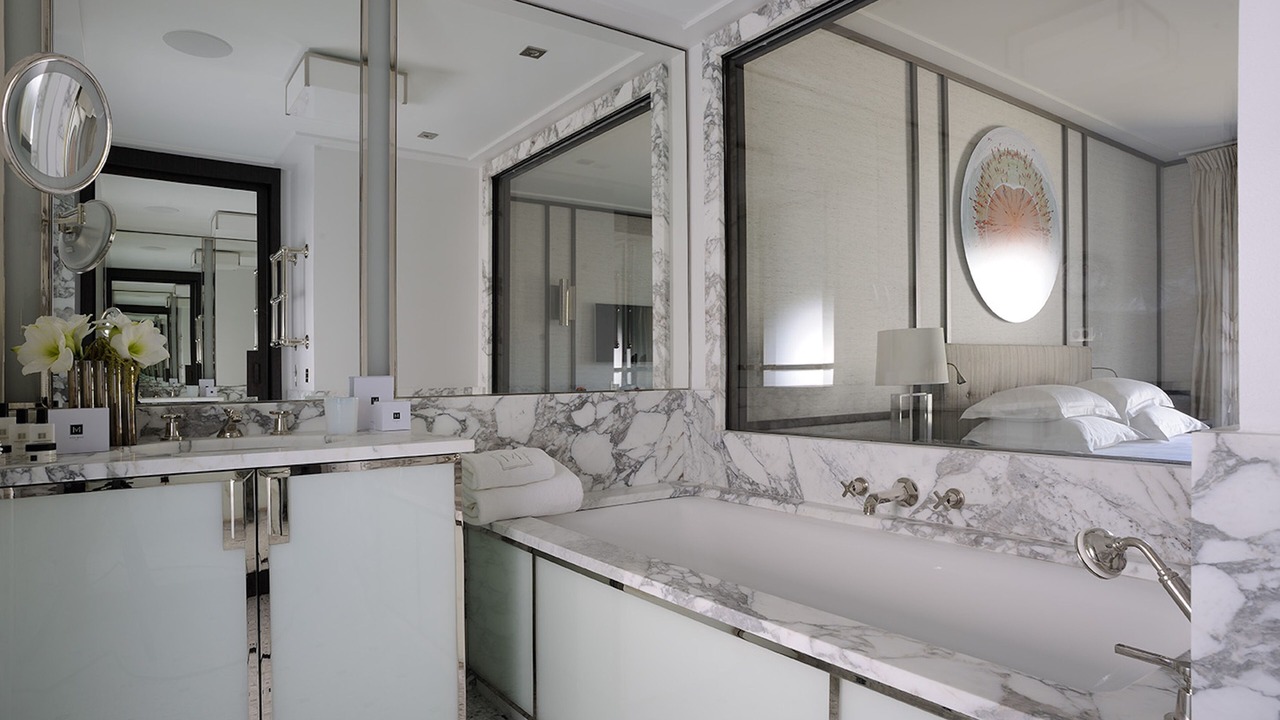 Photo of Others in Old Lyon