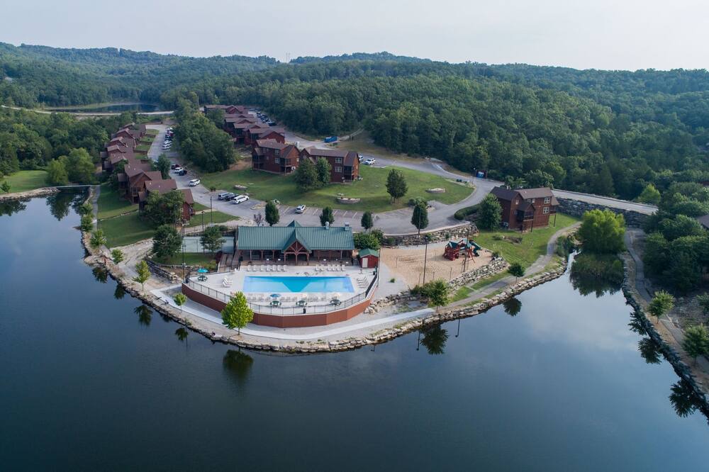 Photo of Outdoor in Branson West