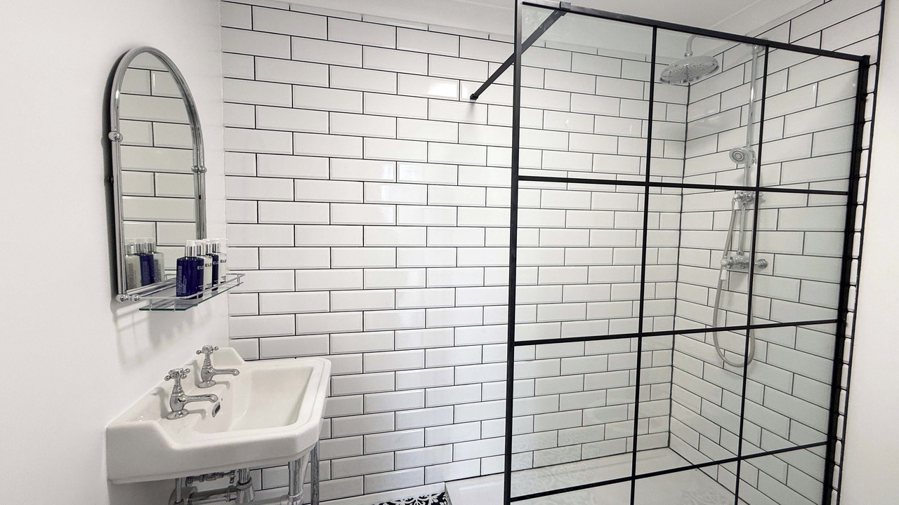 Photo of Bathroom in Studland