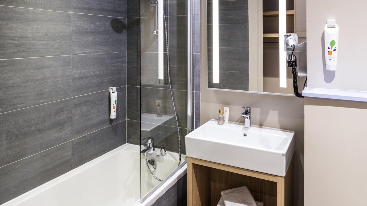 Photo of Bedroom in Clamart