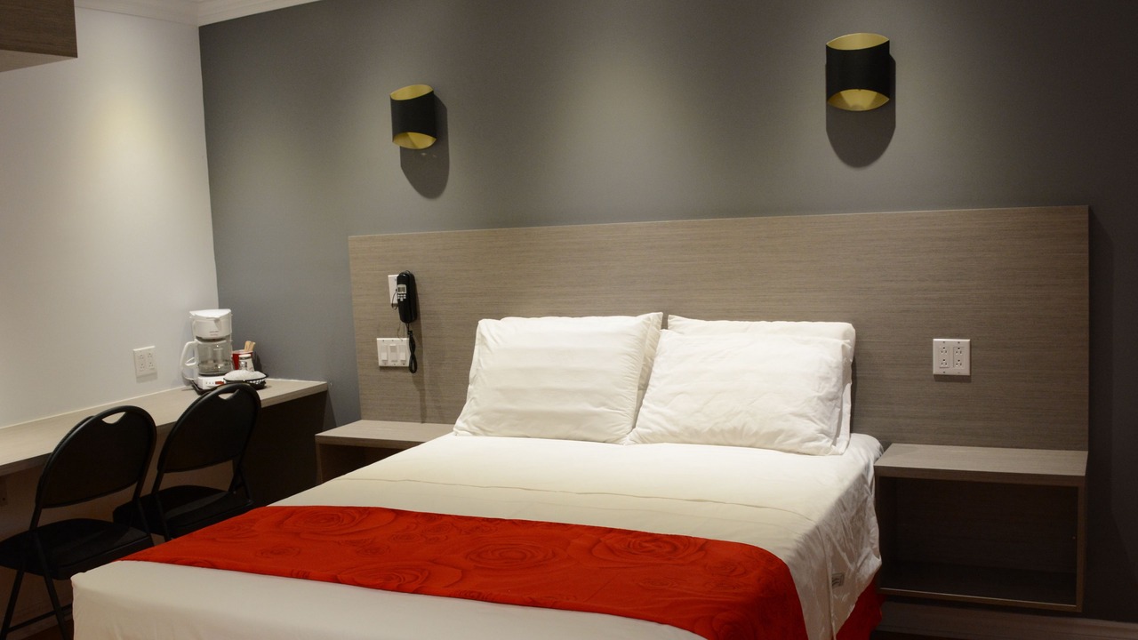 Photo of Bedroom in Laval